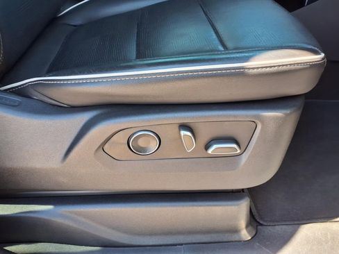 Used 2021 Cadillac Escalade Sport image 13