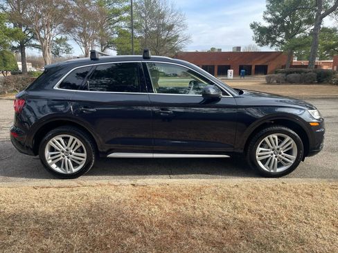 Used 2020 Audi Q5 2.0T Premium Plus w/ Premium Plus Package image 6