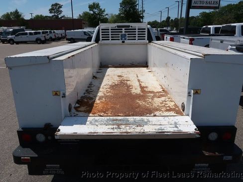 Used 2018 Ford F550 2WD Crew Cab Super Duty image 19
