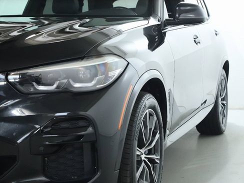 Used 2022 BMW X5 xDrive40i w/ M Sport Package image 4