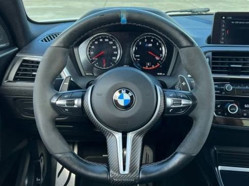 Used 2018 BMW M2 image 23