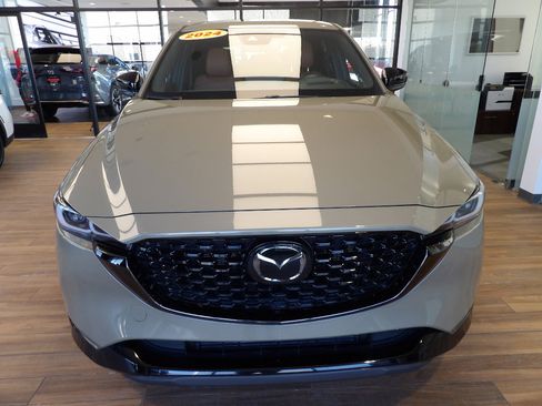 Certified 2024 MAZDA CX-5 Carbon Edition image 2