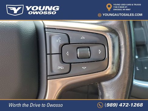 Used 2021 Chevrolet Suburban High Country w/ Premium Package 2 AWD/4WD image 16