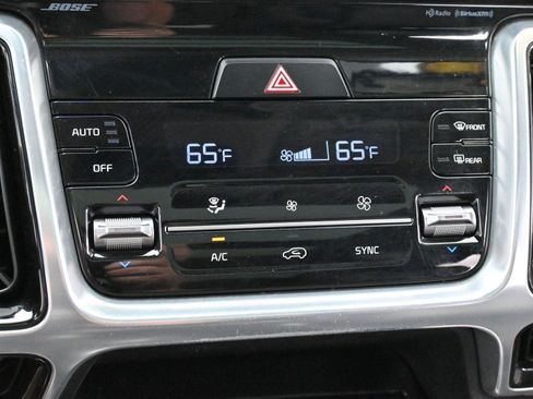 Used 2021 Kia Sorento SX Prestige image 24