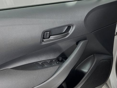 Used 2025 Toyota Corolla LE image 17