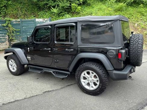 Used 2021 Jeep Wrangler Unlimited Sport AWD/4WD image 6