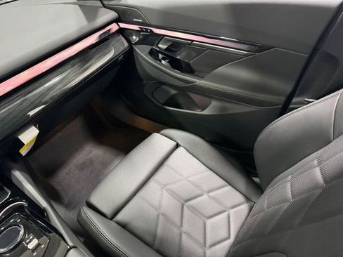 New 2026 BMW 530i xDrive w/ M Sport Package AWD/4WD image 17