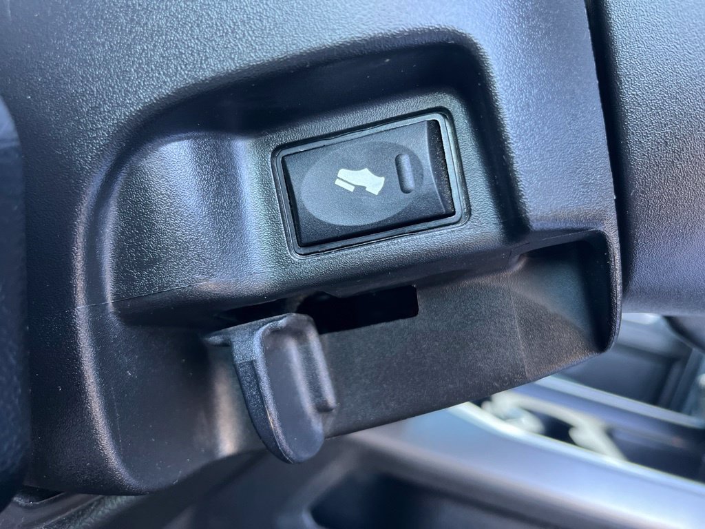 Used 2020 RAM 2500 Big Horn w/ Level 1 Equipment Group AWD/4WD image 13
