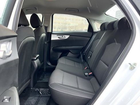 Used 2023 Kia Forte LXS image 29