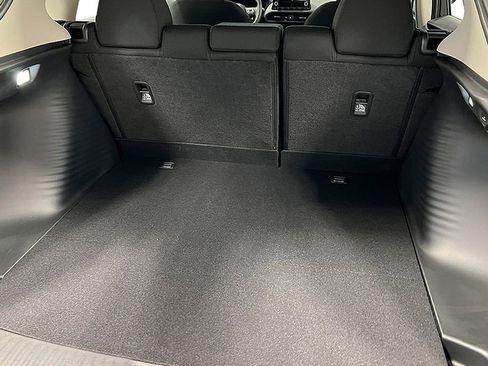 Used 2025 Honda HR-V LX image 27