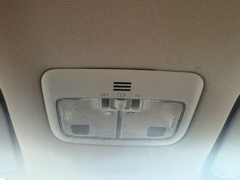Used 2015 Toyota Corolla LE FWD image 23
