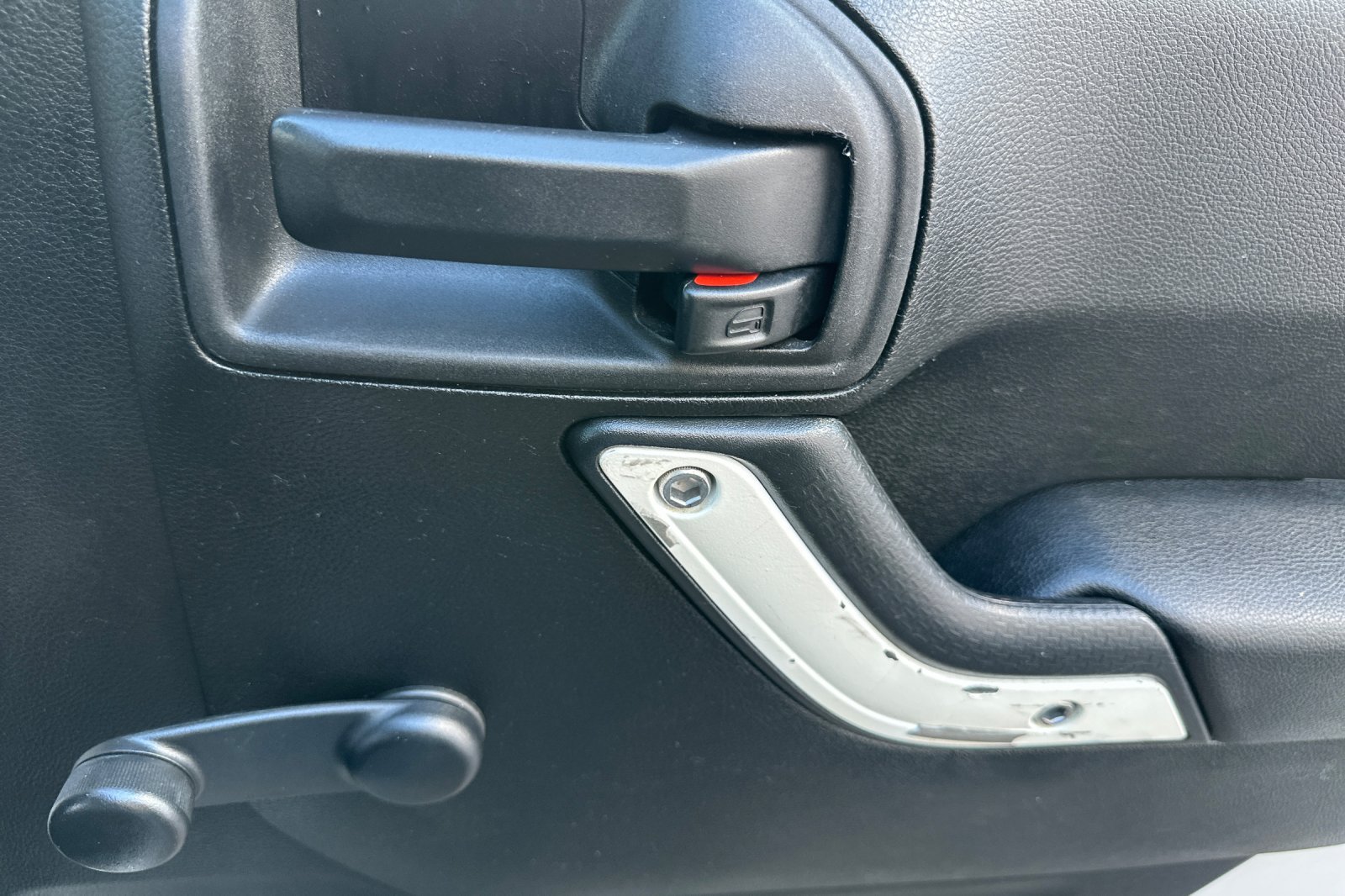 Used 2012 Jeep Wrangler Sport AWD/4WD image 20