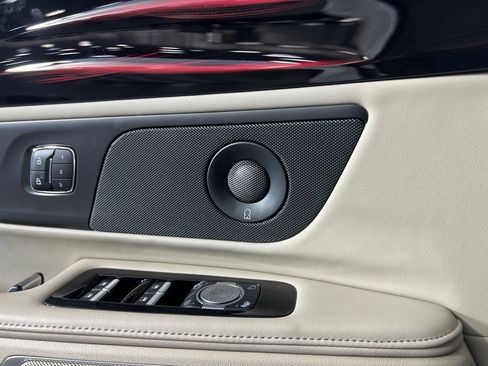 Used 2024 Lincoln Nautilus Reserve w/ Equipment Group 202A image 19