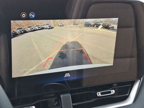 Used 2026 Chevrolet Equinox LT w/ Convenience Package II image 21