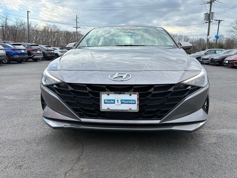 Used 2023 Hyundai Elantra SEL w/ Convenience Package image 2