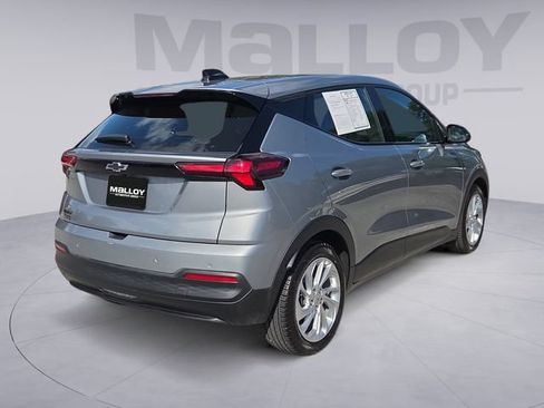 Used 2027 Chevrolet Bolt LT w/ LPO, All-Weather Package FWD image 5