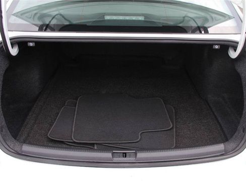 Used 2022 Volkswagen Passat 2.0T FWD image 10