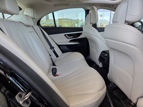 Certified 2025 Mercedes-Benz E 350 Sedan image 18
