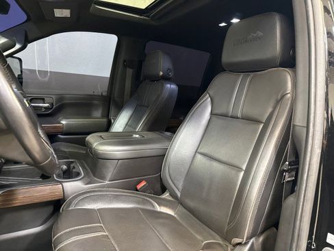 Used 2022 Chevrolet Silverado 3500 High Country w/ Z71 Off-Road Package image 14