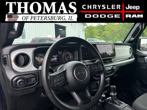 Used 2025 Jeep Wrangler Unlimited Sport AWD/4WD image 9