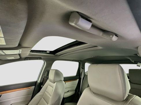 Used 2018 Honda CR-V Touring image 27