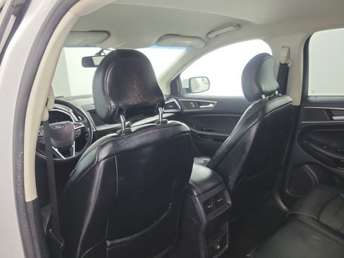 Used 2018 Ford Edge SEL w/ Equipment Group 201A FWD image 11