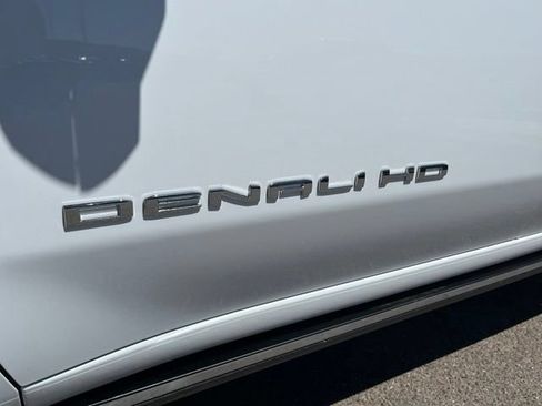 Certified 2026 GMC Sierra 3500 Denali w/ Denali Reserve Package AWD/4WD image 13