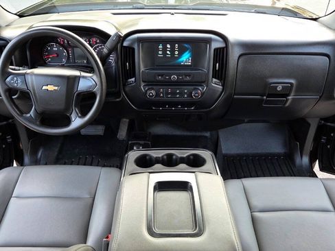 Used 2019 Chevrolet Silverado 2500 W/T w/ Snow Plow Prep Package AWD/4WD image 36