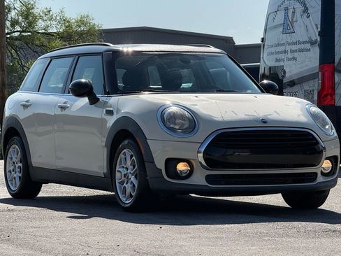 Used 2016 MINI Cooper Clubman FWD image 7