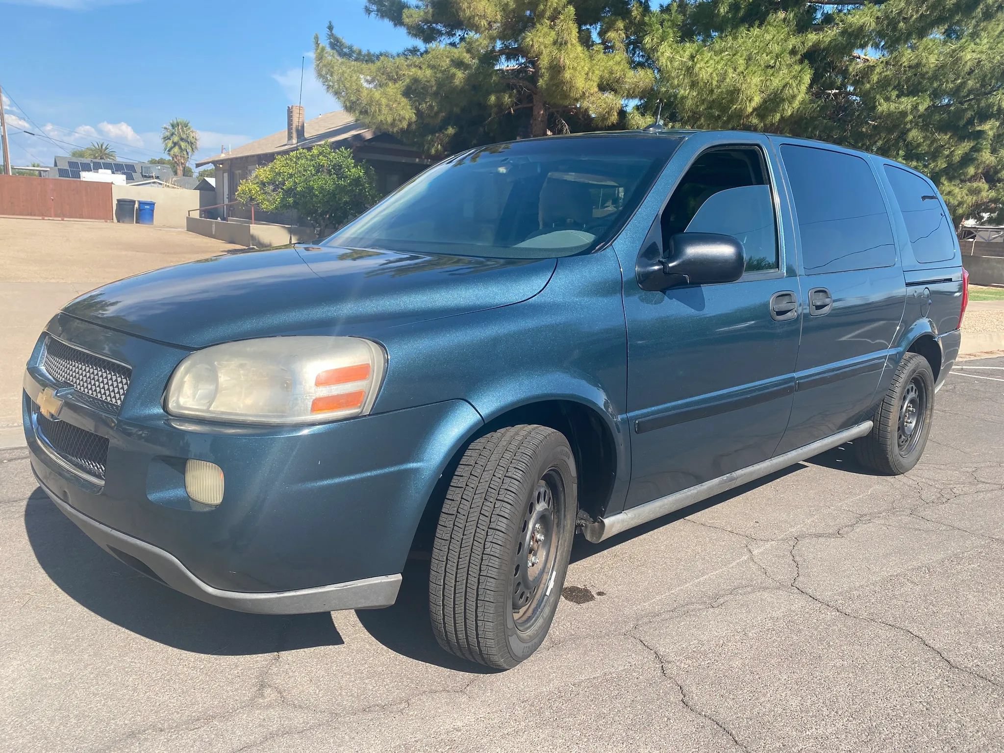 Used 2005 Chevrolet Uplander w/ Climate Package FWD image 32