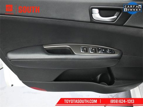 Used 2020 Kia Optima LX image 23