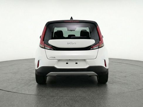 Used 2025 Kia Soul LX w/ LX Technology Package FWD image 7