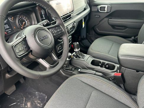 New 2026 Jeep Gladiator Sport image 7