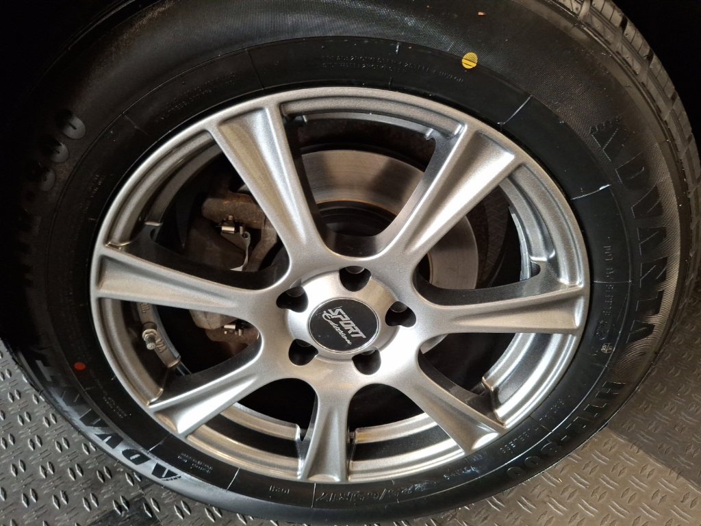Used 2019 Toyota RAV4 XLE w/ Convenience Package AWD/4WD image 4