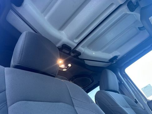 Used 2022 Jeep Wrangler Unlimited Sport image 21