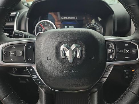 Used 2025 RAM 1500 Big Horn AWD/4WD image 21