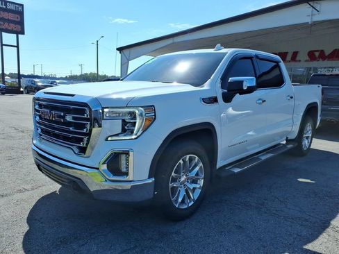 Used 2022 GMC Sierra 1500 SLT w/ SLT Premium Package AWD/4WD image 3