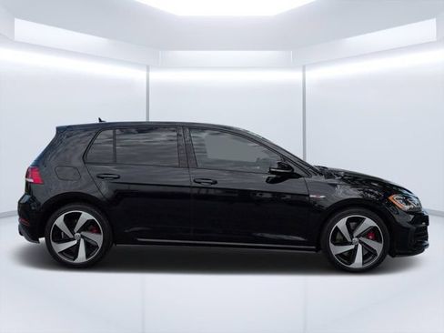 Used 2018 Volkswagen GTI Autobahn FWD image 2