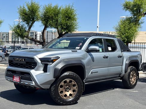 New 2026 Toyota Tacoma 4x4 Double Cab Hybrid image 2