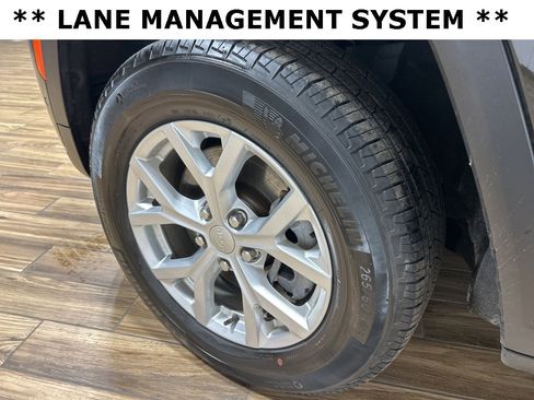 Certified 2023 Jeep Grand Cherokee L Limited w/ Luxury Tech Group II image 7