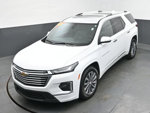 Used 2023 Chevrolet Traverse Premier image 33