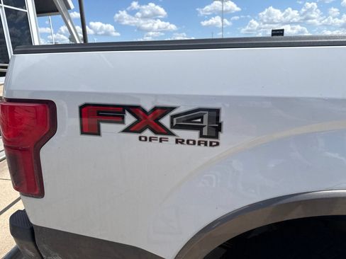 Used 2019 Ford F150 King Ranch w/ Equipment Group 601A Luxury AWD/4WD image 8