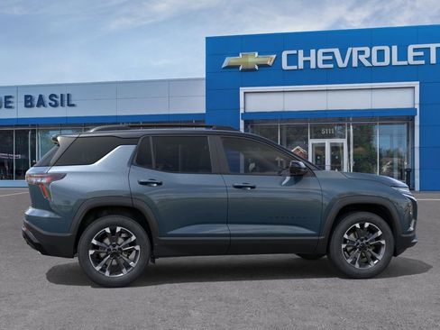 New 2026 Chevrolet Equinox RS w/ Convenience Package III AWD/4WD image 5