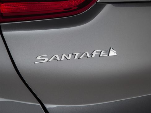 Used 2020 Hyundai Santa Fe Limited FWD image 57