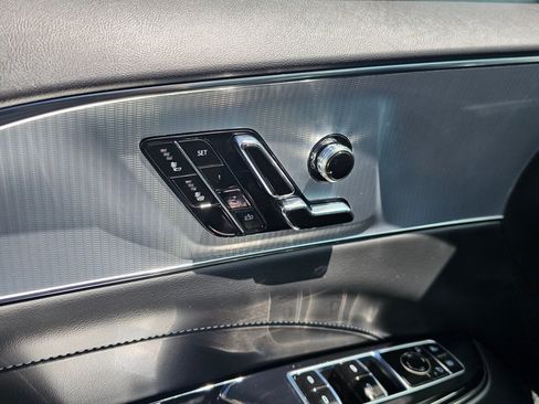 Certified 2024 Cadillac Lyriq Tech RWD image 28