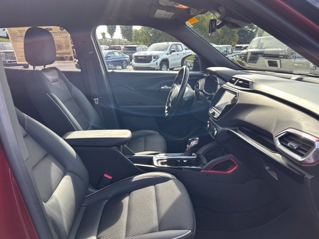 Used 2023 Chevrolet TrailBlazer RS w/ Convenience Package FWD image 24