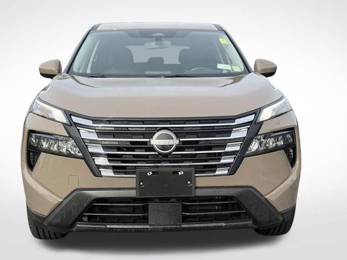 Used 2025 Nissan Rogue SV AWD/4WD image 3
