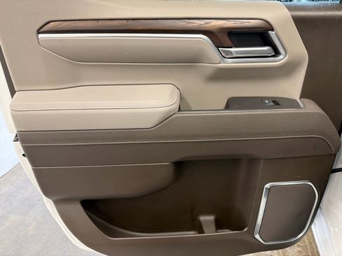 Used 2025 GMC Sierra 1500 SLT image 22