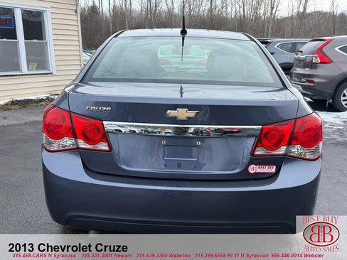 Used 2013 Chevrolet Cruze LS image 5