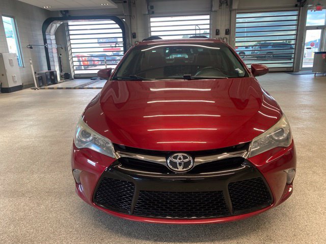 Used 2016 Toyota Camry XSE FWD image 2